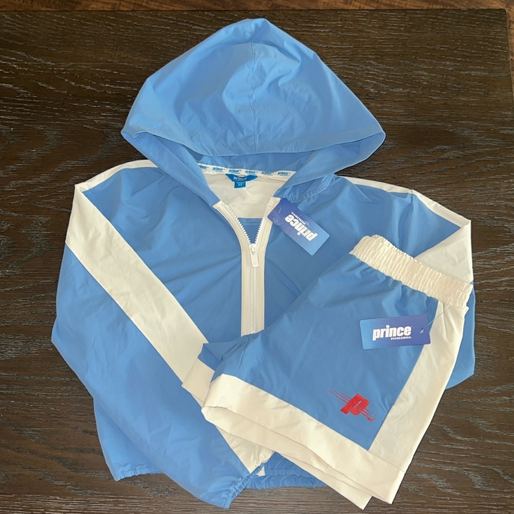 Prince pickleball Windbreaker set with baby blue cropped jacket and Shorts XS